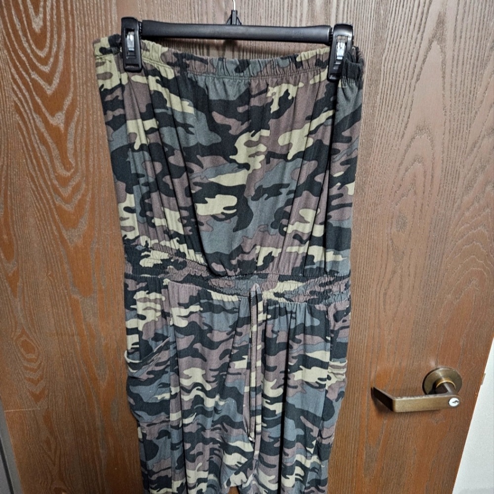 Strappless Stretchy Camouflage Jumpsuit